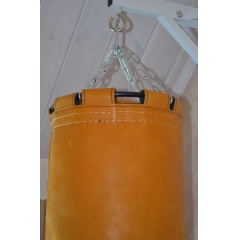 Подвесной боксерский мешок и груша Рокки 120х40 см. 50 кг кожа рыжий в Челябинске по цене 27440 ₽